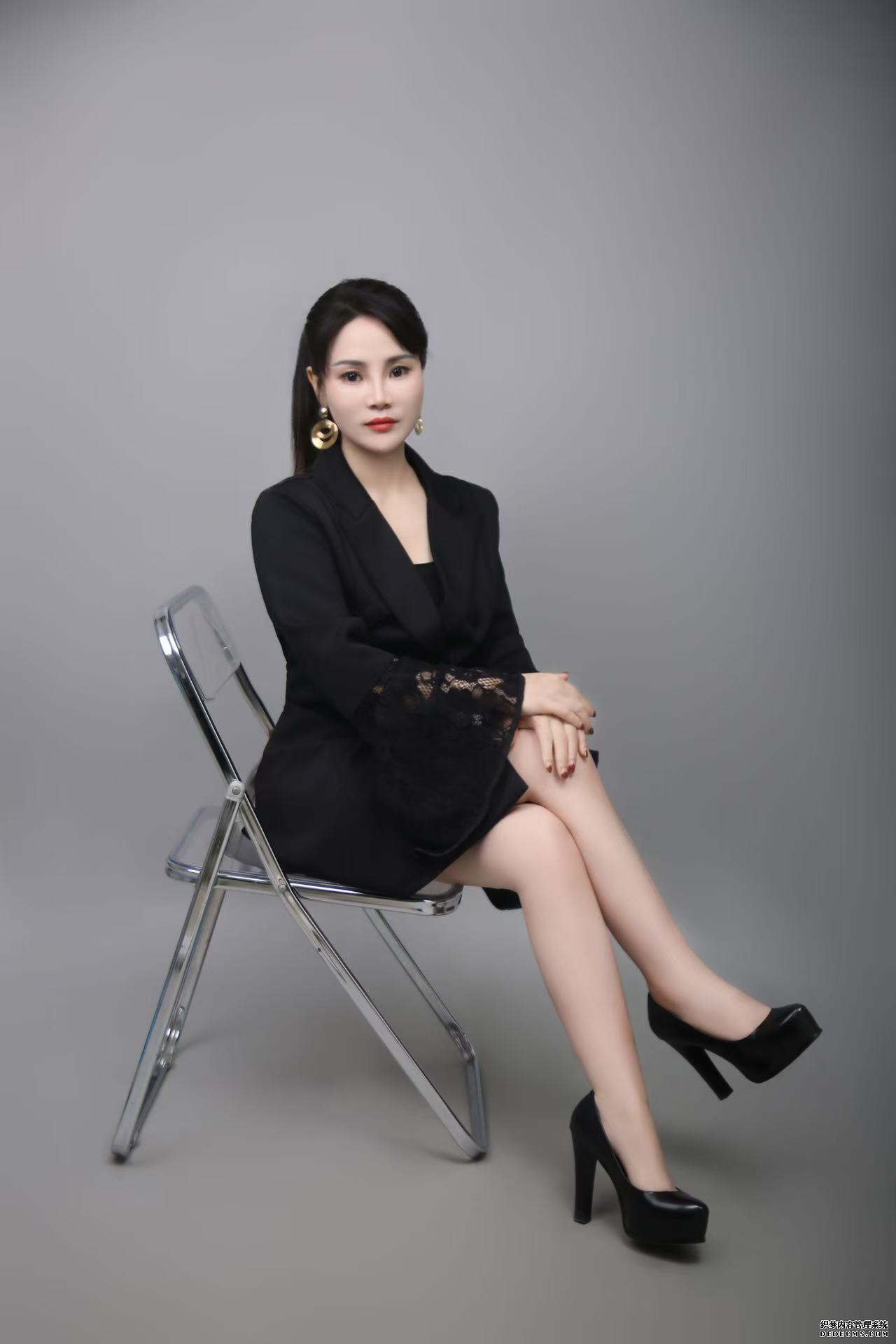 传统元素现代化_传统元素设计理念_传统元素与现代设计