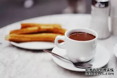 西班牙vs葡萄牙，球场外这两个国家的美食也要争个输赢！