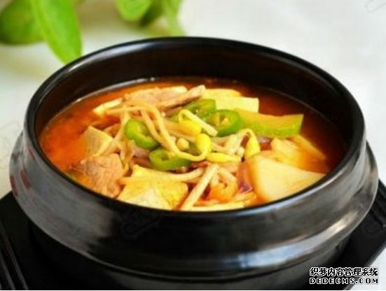 朝鲜族传统乐器之首_朝鲜民族传统乐器_朝鲜族传统乐器