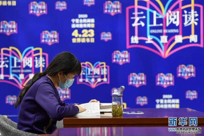 传统文学_文学传统之间迁徙_文学传统有哪些