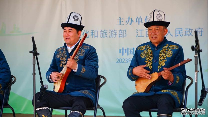 蒙古族的传统乐器主要有什么_蒙古族乐器特色_蒙古族传统乐器