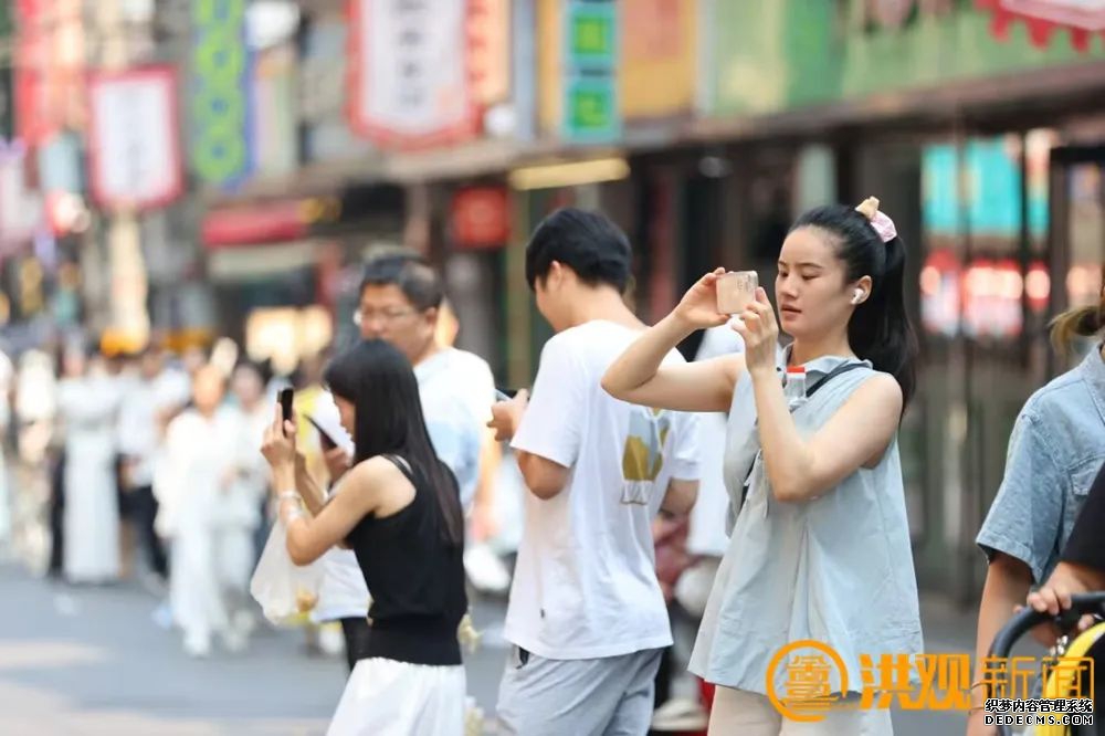 传统小吃摊位_摊位小吃传统名称_小吃摊摊位